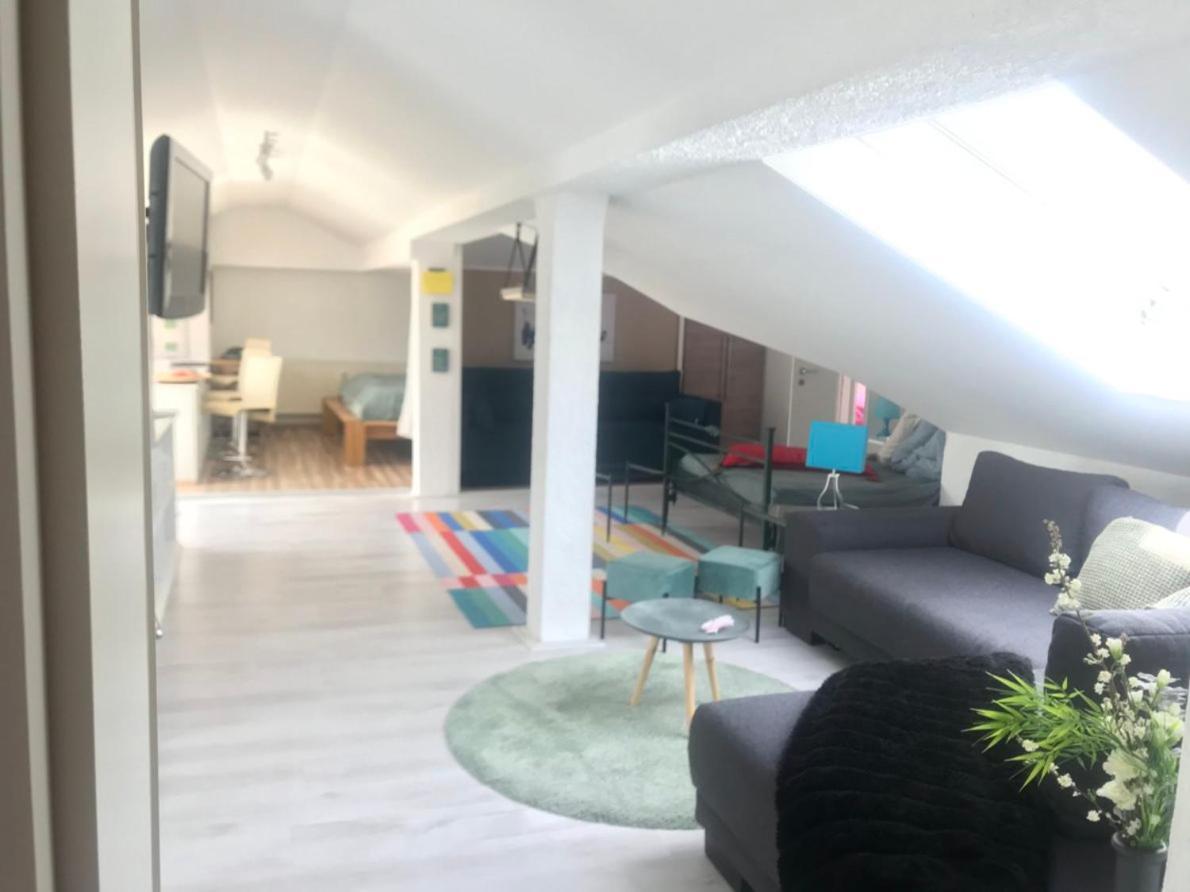 Ue Villa 4 Zimmer Hirschaid Exteriör bild